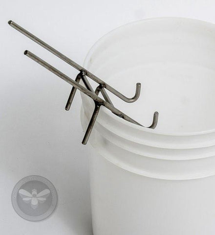 Pail Perch